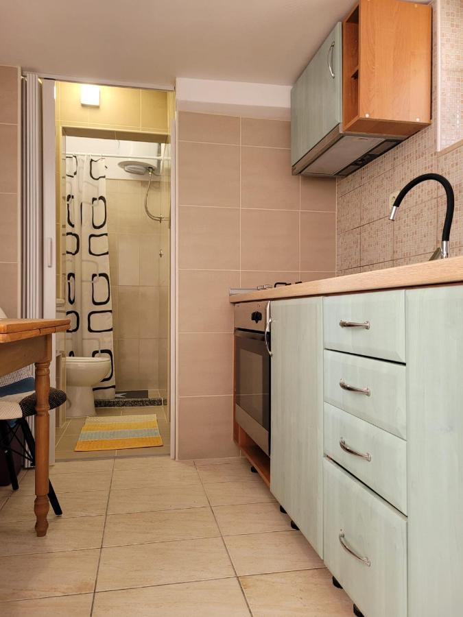 Apartmani Tonci Pag パグ エクステリア 写真