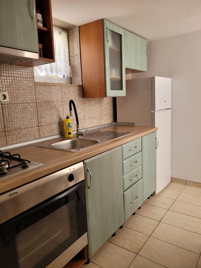 Apartmani Tonci Pag パグ エクステリア 写真