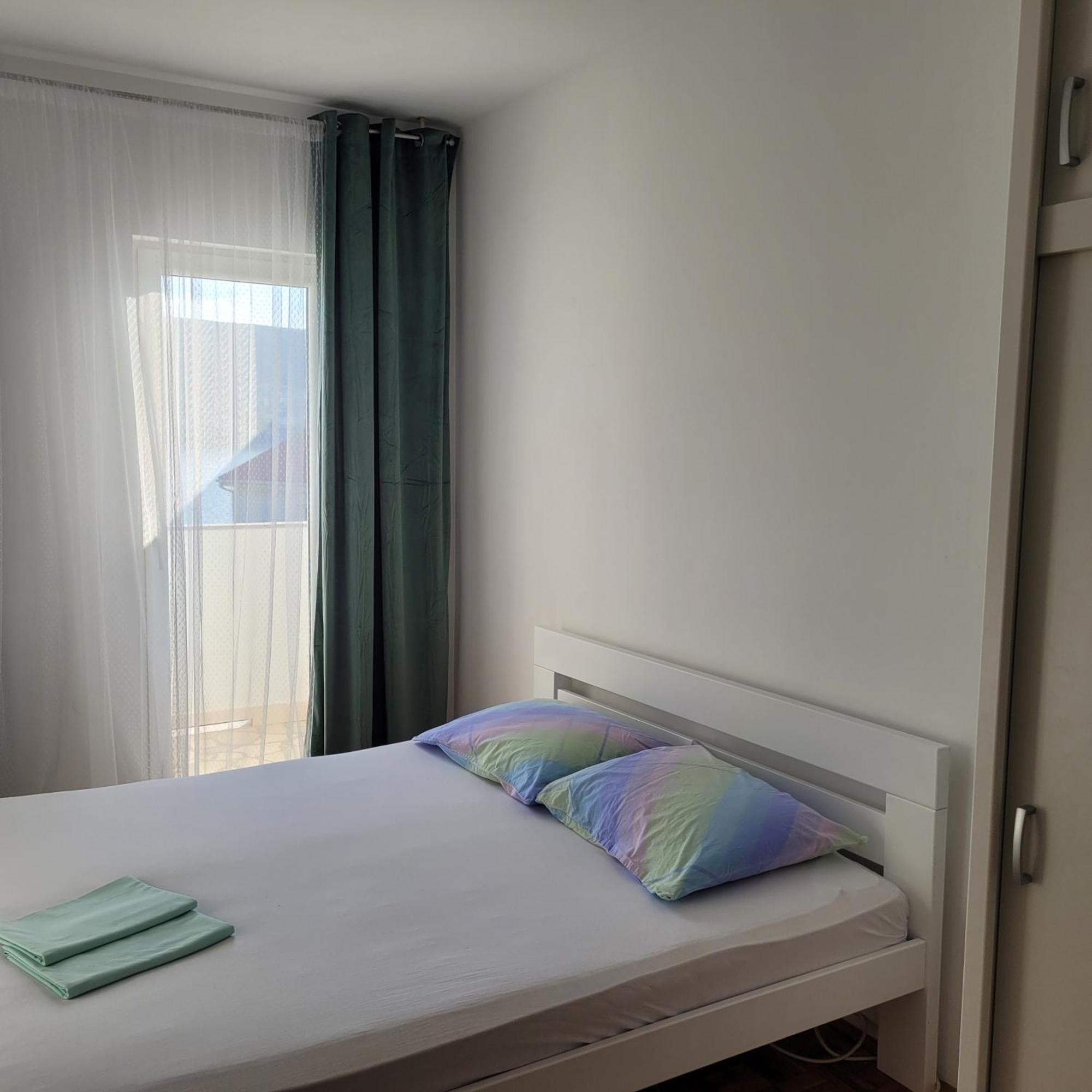 Apartmani Tonci Pag パグ エクステリア 写真